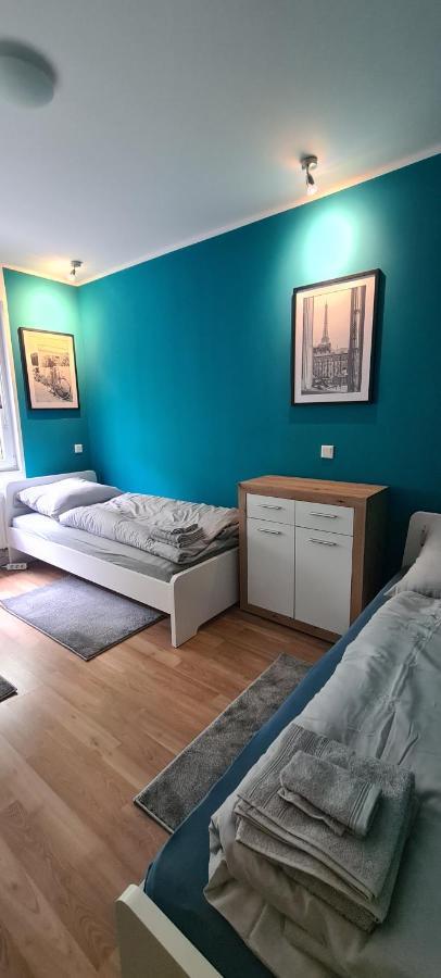 Schoene 2 Zimmer Apartment In Krefeld City, Monteur Wohnung Netflix & Prime Экстерьер фото